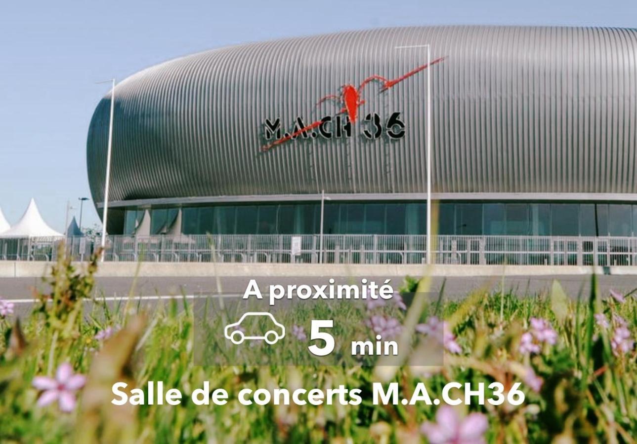 Le Terracotta ⸱ Stationnement Gratuit ⸱ Fibre Apartman Déols Kültér fotó