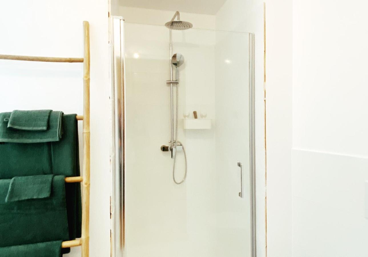 Le Terracotta ⸱ Stationnement Gratuit ⸱ Fibre Apartman Déols Kültér fotó